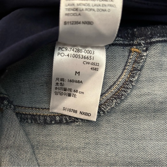 Signature Levi Strauss Gold Maternity Shorts Size Medium - Picture 4 of 6